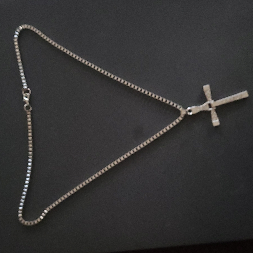 New "Fast and Furious" styled cross - Picture 3 of 4